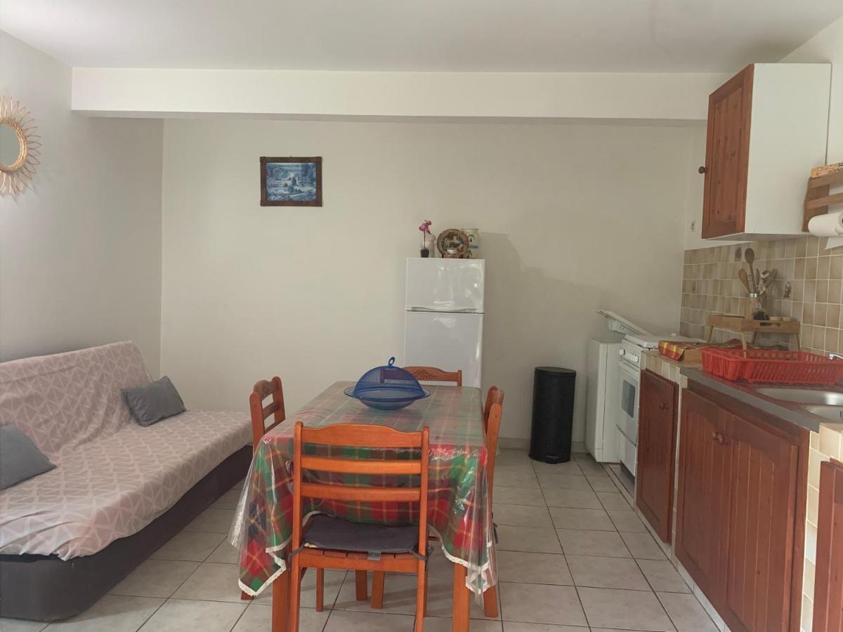 Logement Vacances Gissac Sainte-Anne Extérieur photo