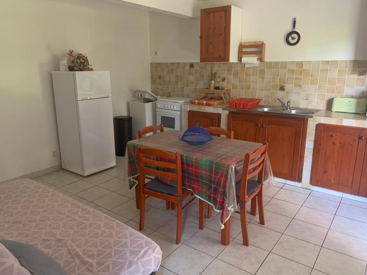 Logement Vacances Gissac Sainte-Anne Extérieur photo